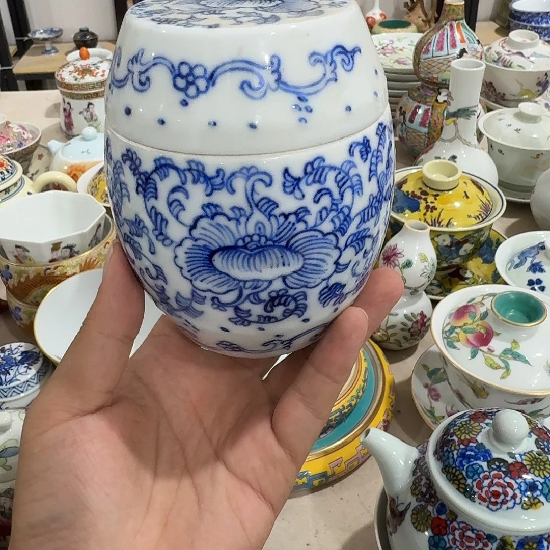 瓷片摆件的人多得不知道
