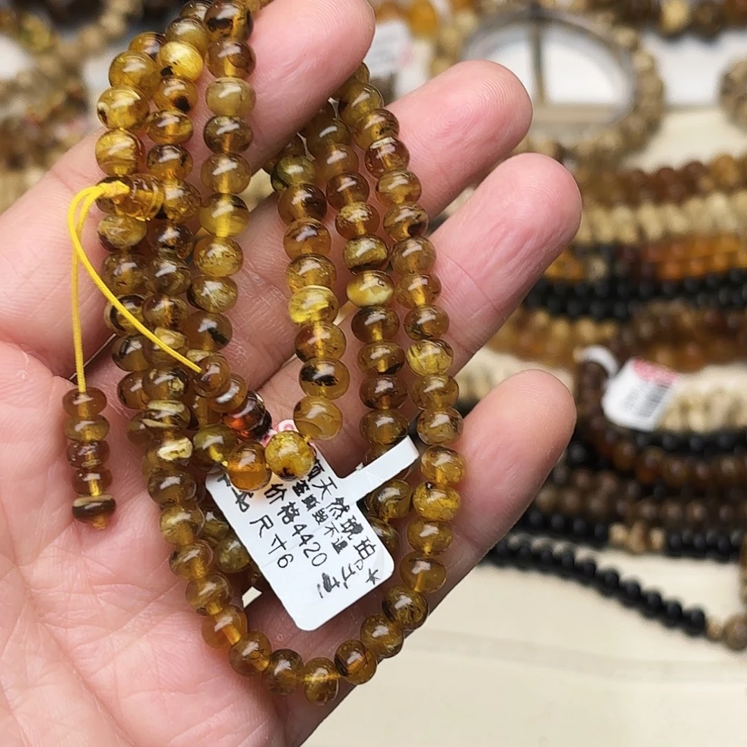 乐***心琥珀未镶嵌裸石六90769