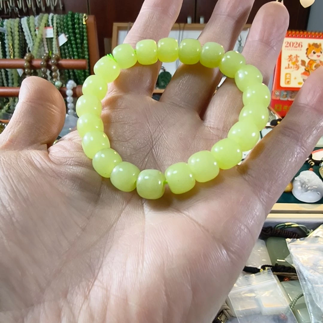 晚***晚和田玉未镶嵌颈饰