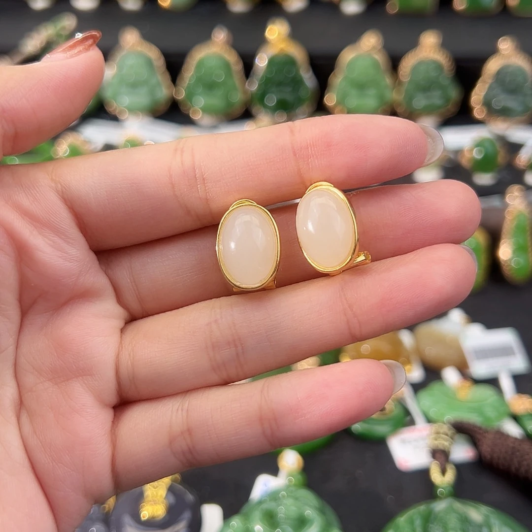 和田玉银S925镶嵌耳饰藕粉蛋面耳扣