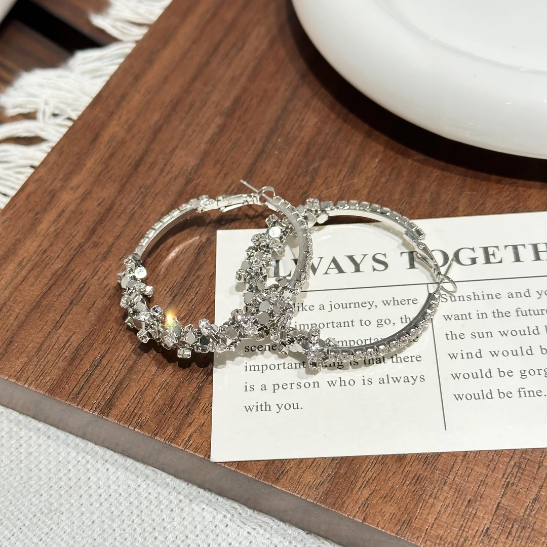 铜合金耳饰 AL6963 超闪轻奢感银色亮片满镶贵气感圆圈耳环