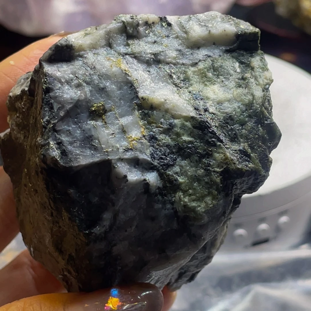 金属老****宝金达莱天然