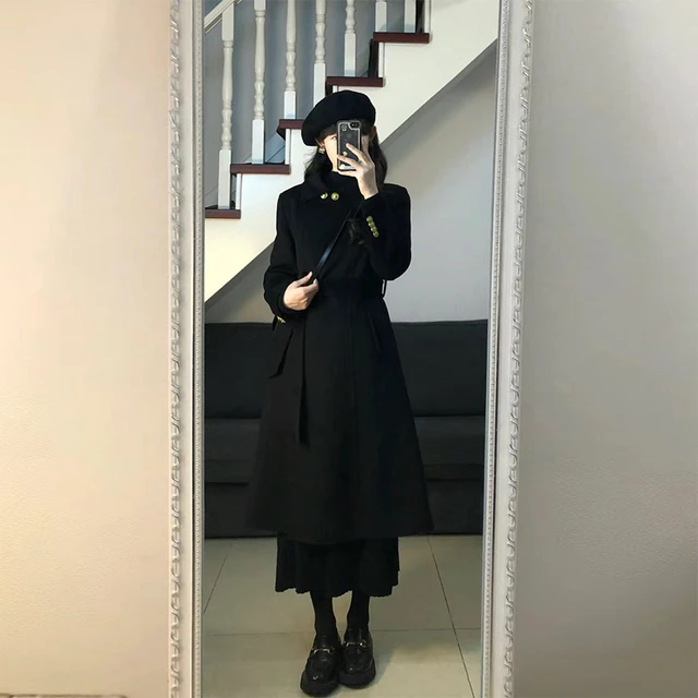 赫本风高级感黑色呢子大衣女秋冬装新款韩版收腰显瘦气质毛呢外套