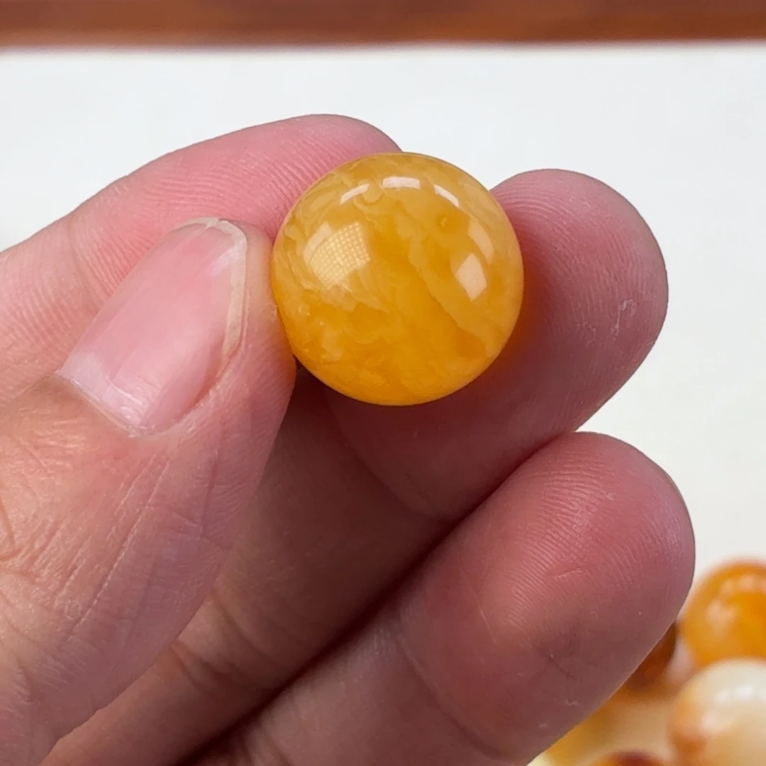 琥珀未镶嵌裸石16mm