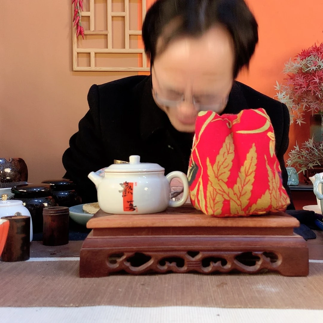 陶瓷2662637373773848484