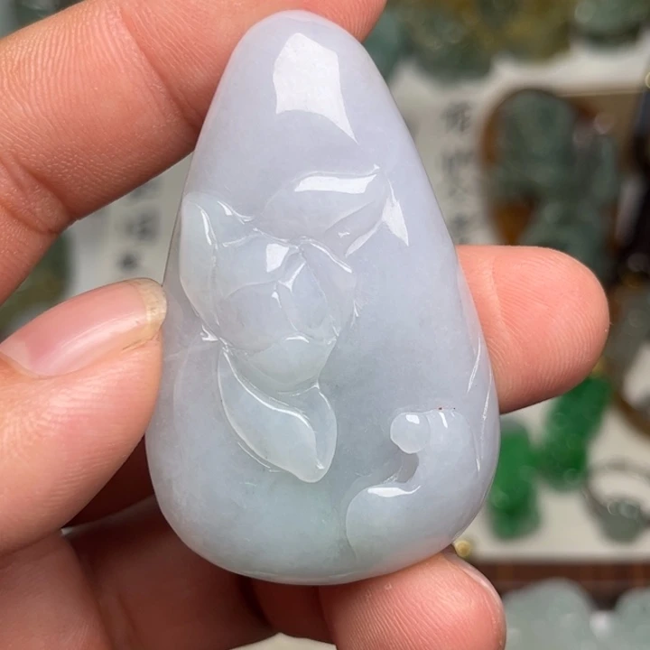 翡翠未镶嵌颈饰悟道