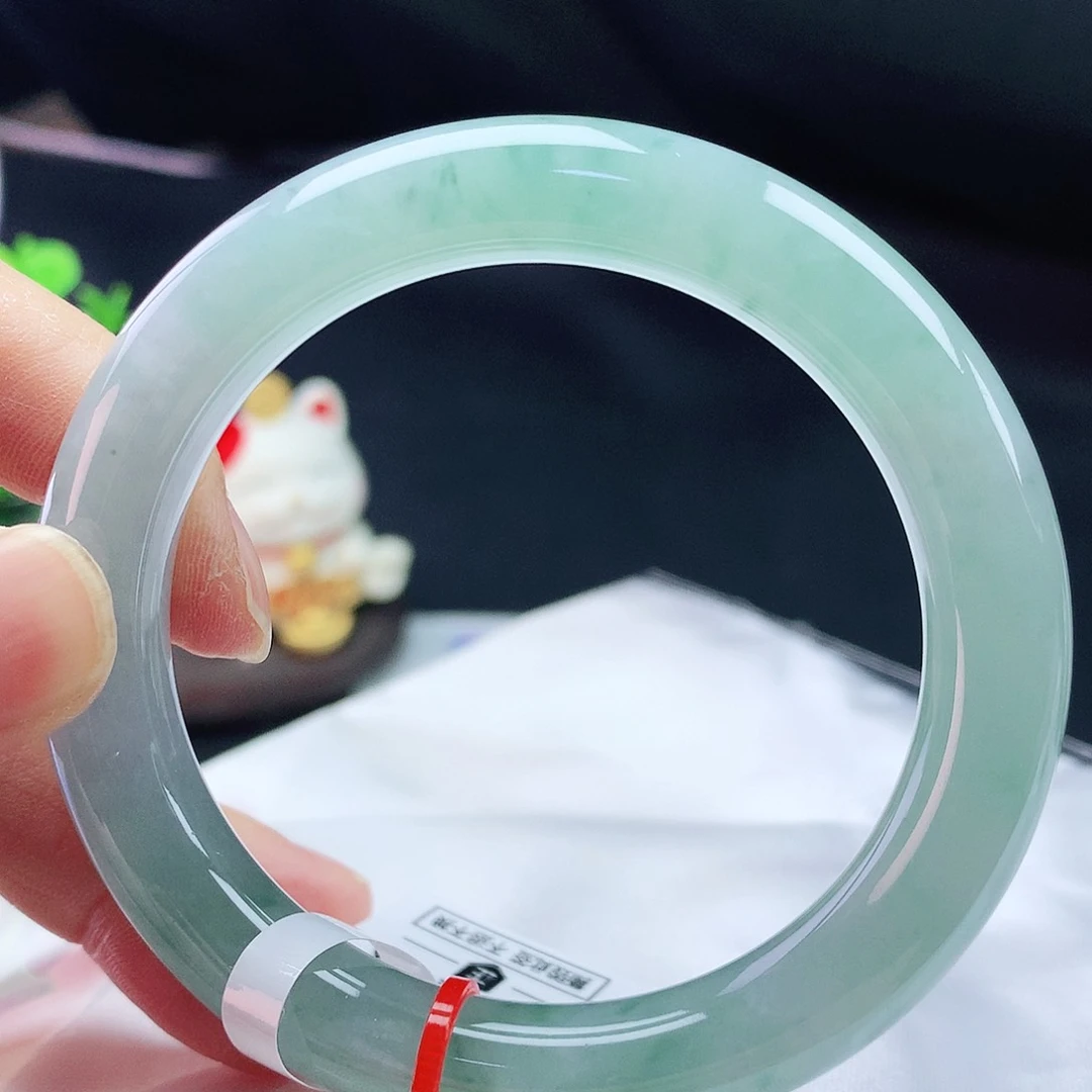 翡翠手镯未镶嵌55胖