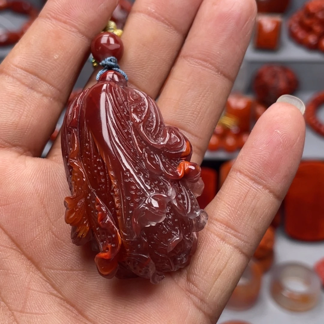 南红玛瑙未镶嵌珠宝奇石吊坠