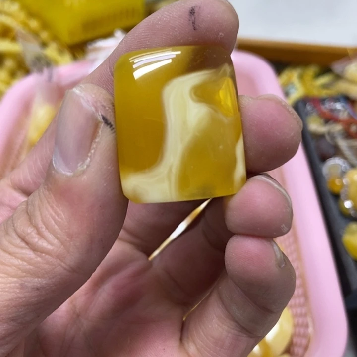裸石蜜蜡未镶嵌吊坠