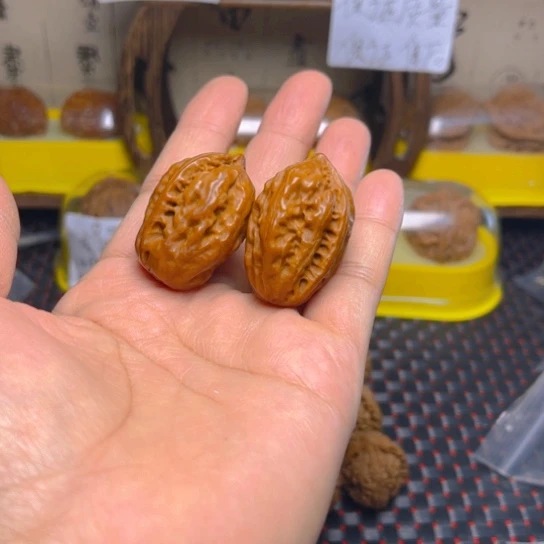 笨****文玩核桃吊坠大秋子