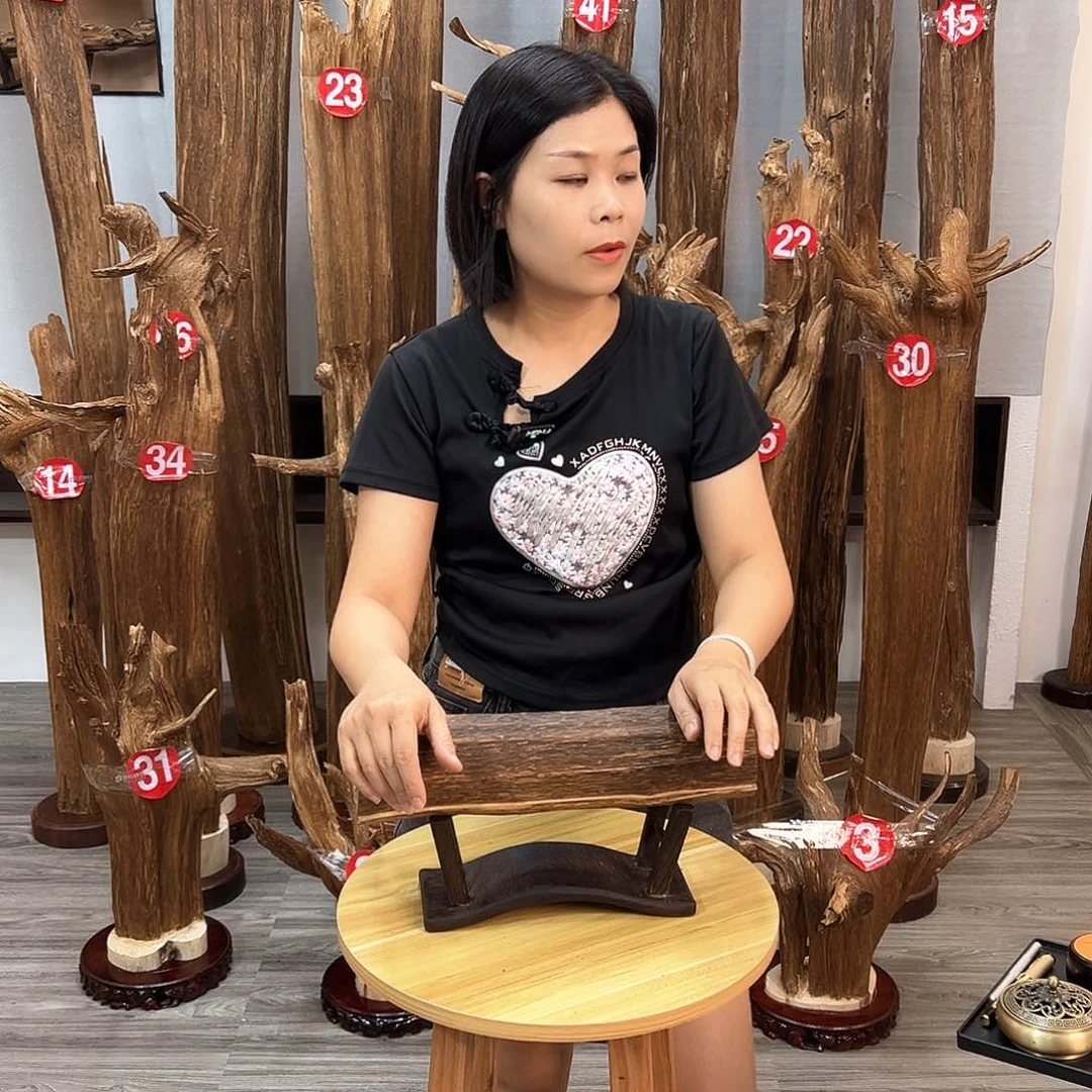 沉香碎屑沉香碎屑
