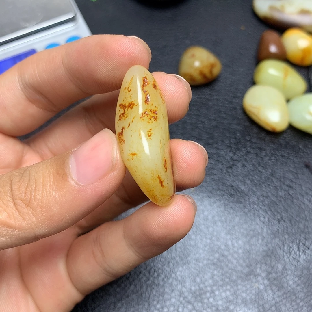 未镶嵌和田玉挂件