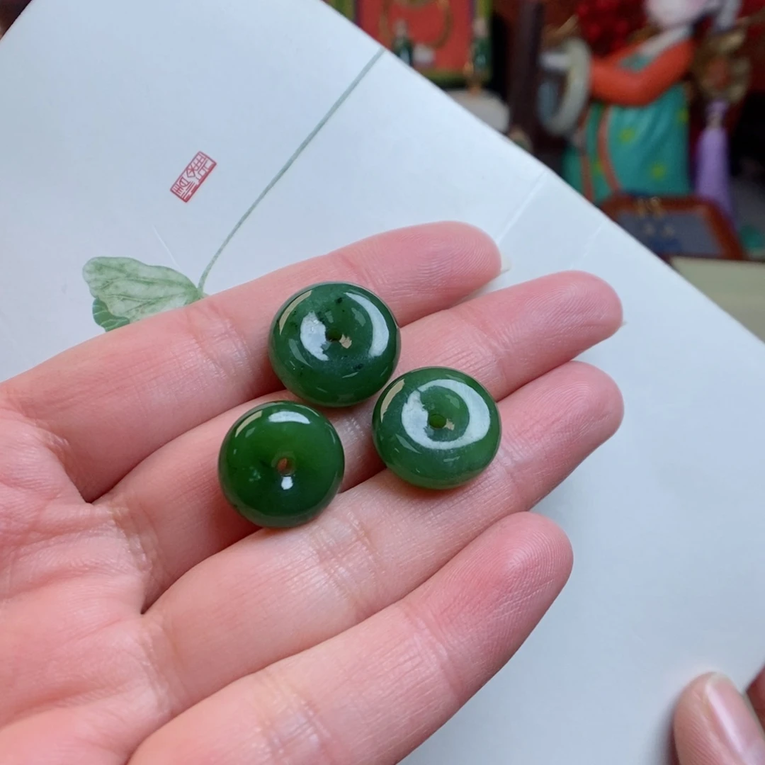 和田玉手链未镶嵌拍一发三