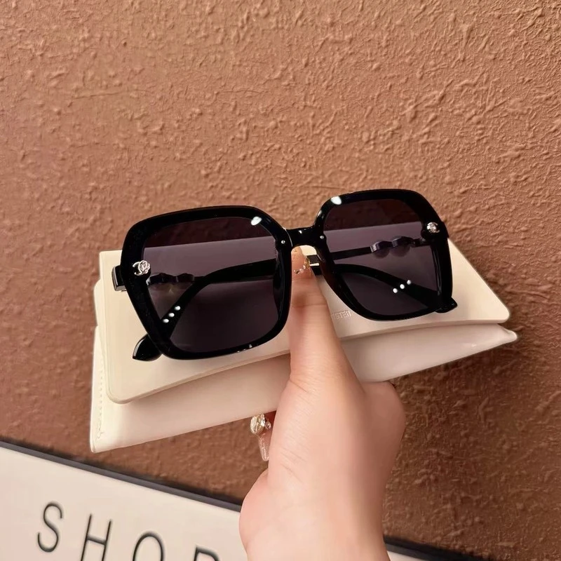 时尚爆款轻奢气质小香珍珠高级感偏光女太阳镜网红遮阳墨镜