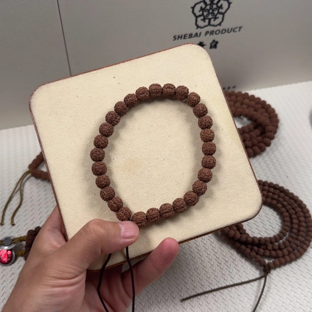 浪***人金刚菩提吊坠梅花