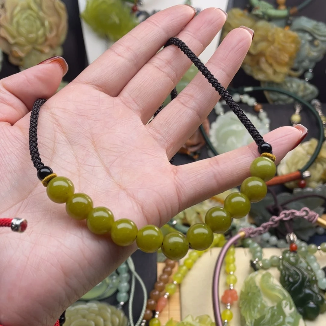 蛇纹石玉颈饰未镶嵌