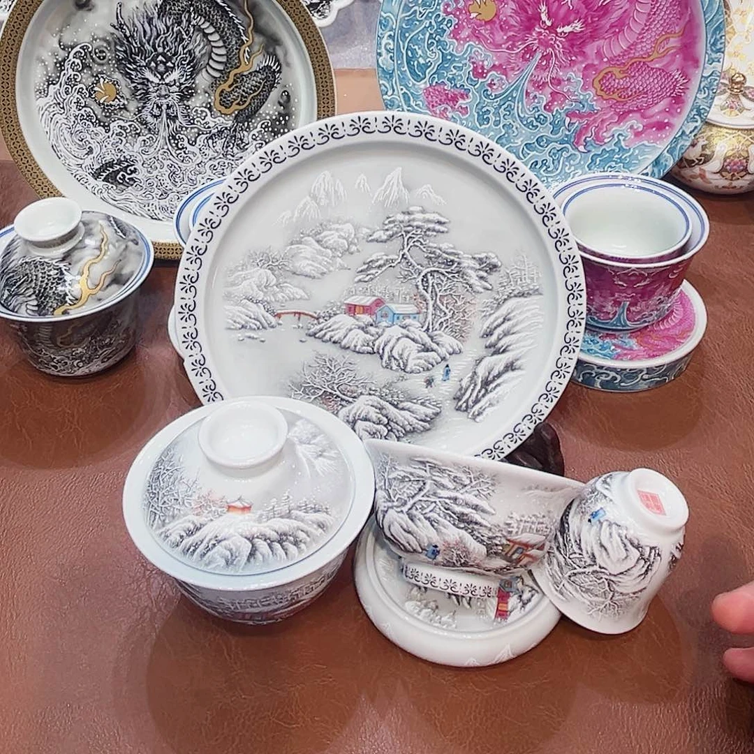 摆件景德镇陶瓷研究所工作的