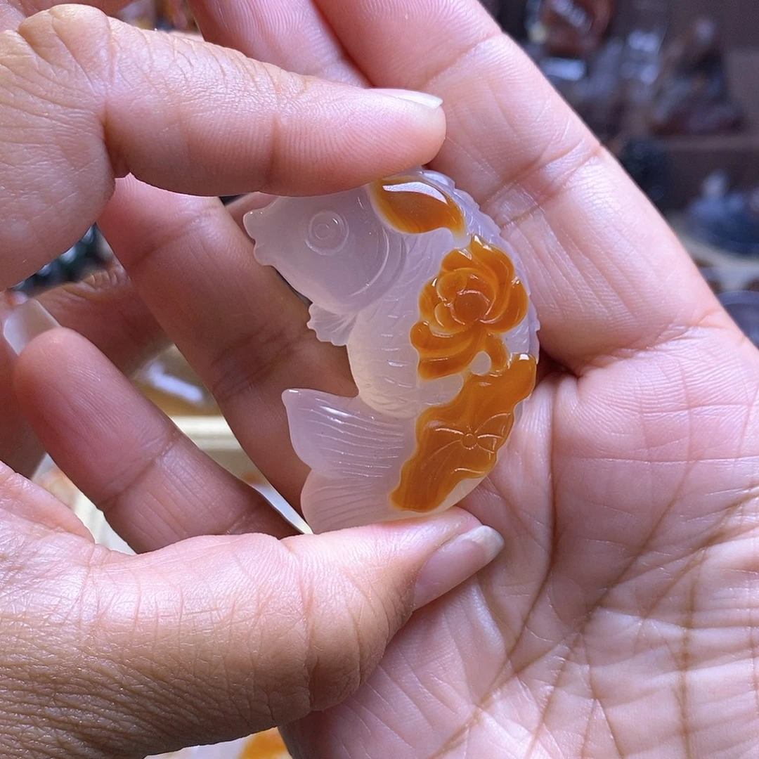 磊***哥玛瑙/玉髓未镶嵌颈饰