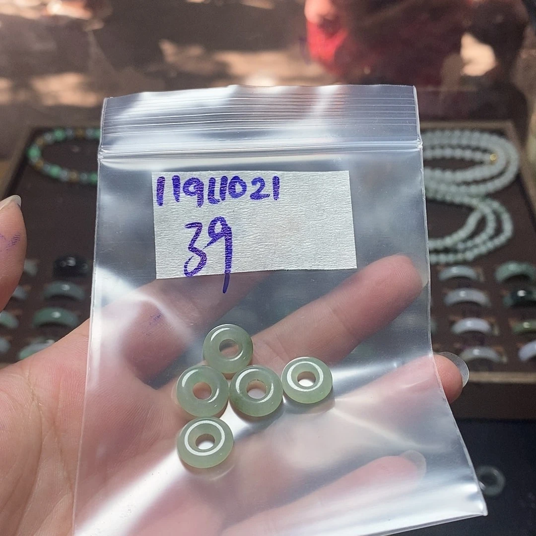 未镶嵌定制翡翠翡翠