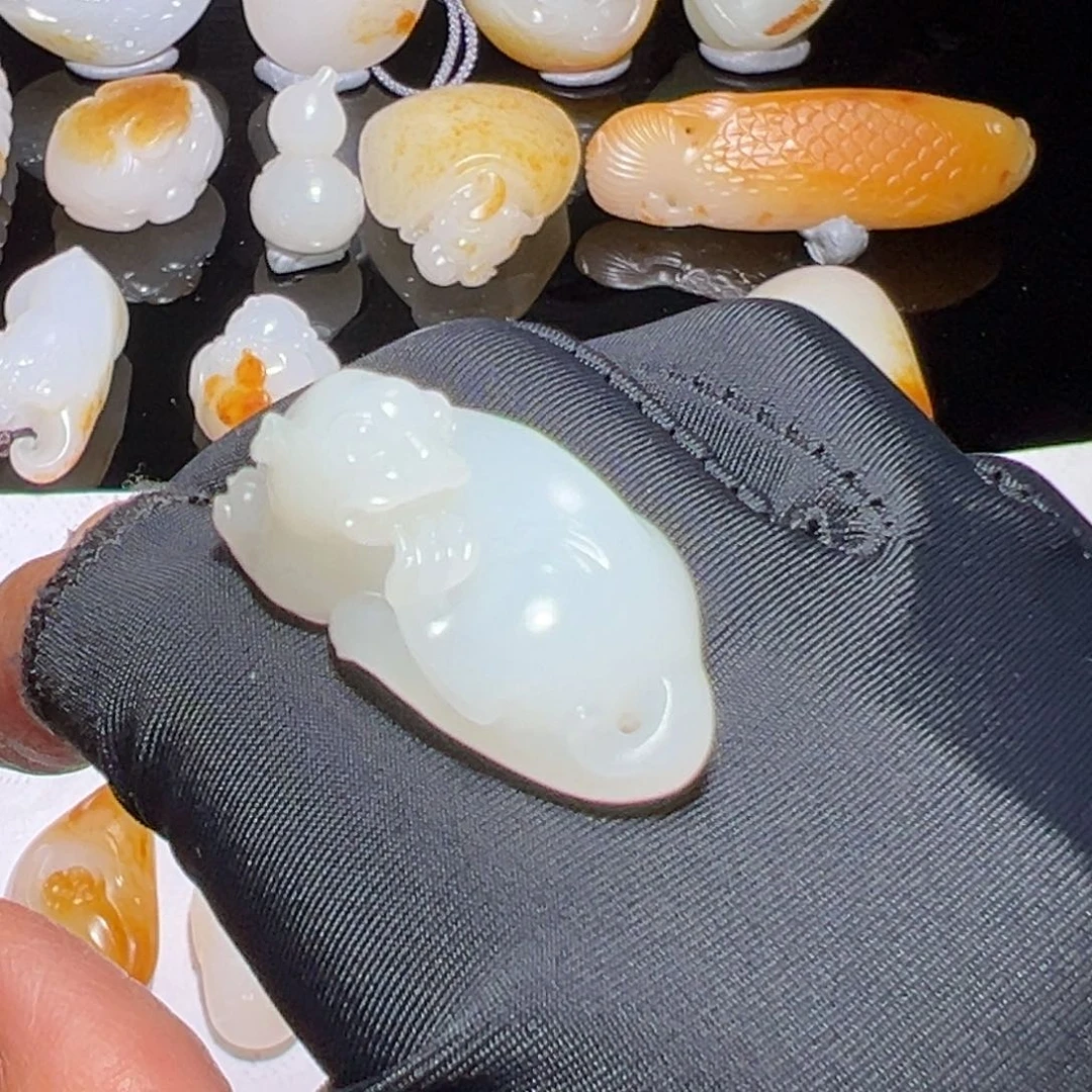 和田玉（子料）未镶嵌颈饰