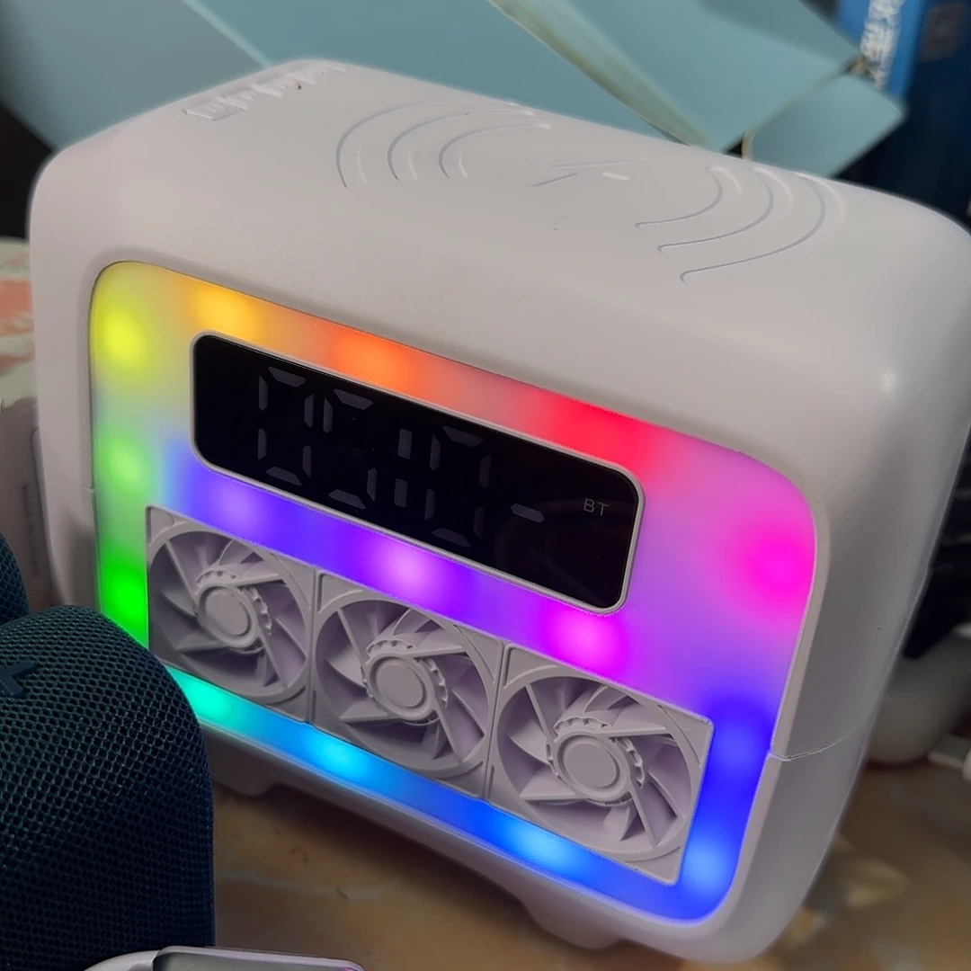 99新z1白色蓝牙音响