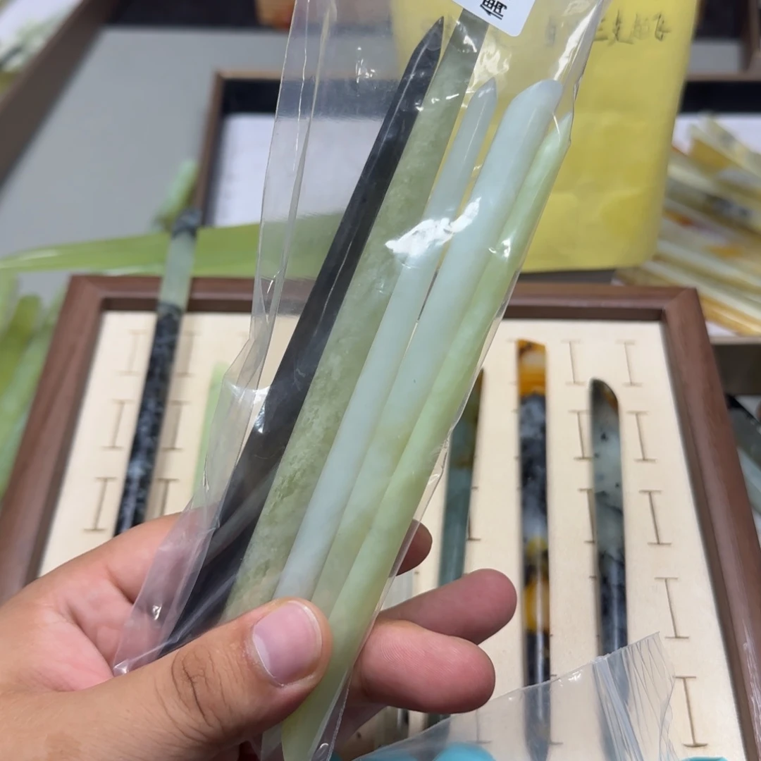 三***秋蛇纹石玉未镶嵌发饰