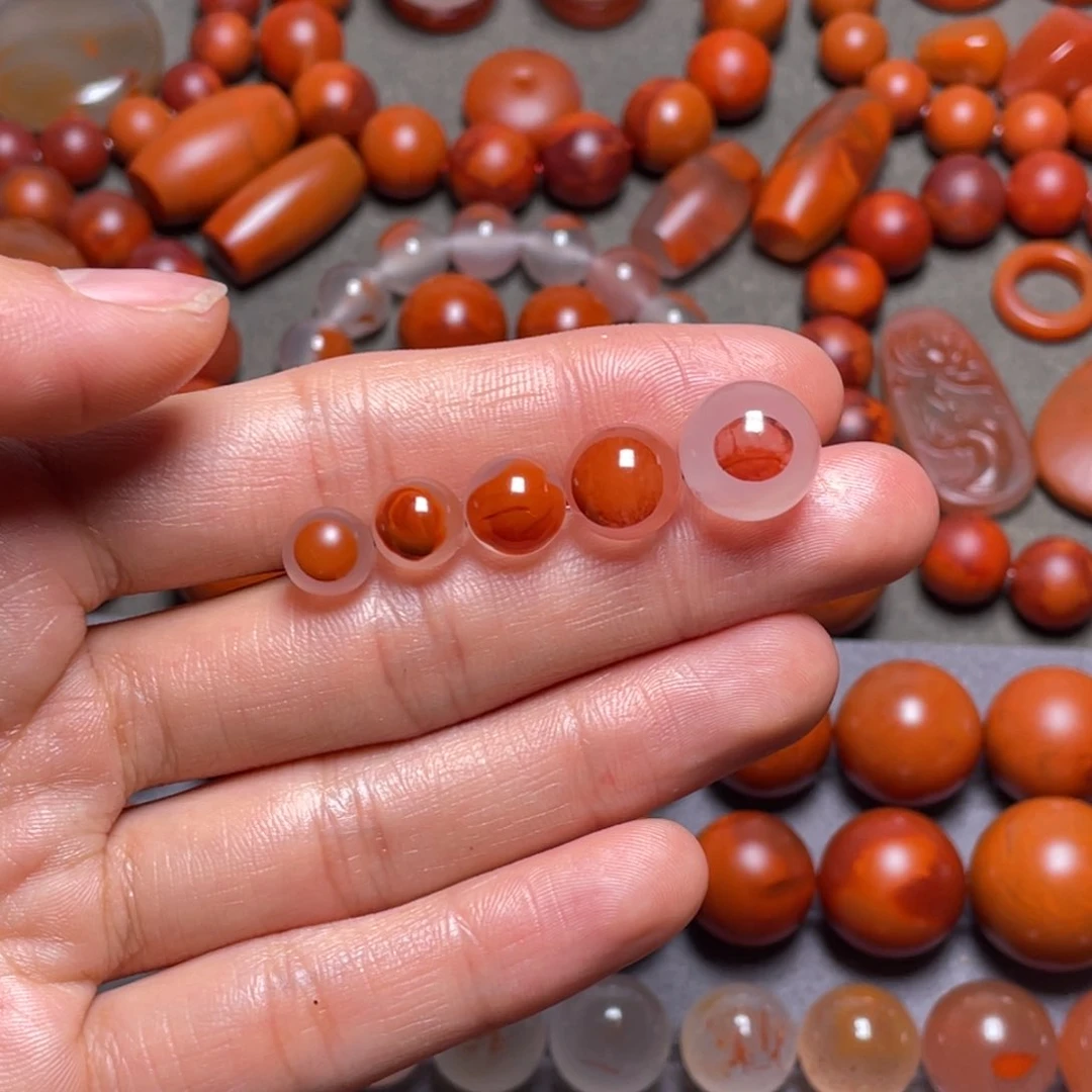 南红玛瑙未镶嵌南红冰飘珠子?****
