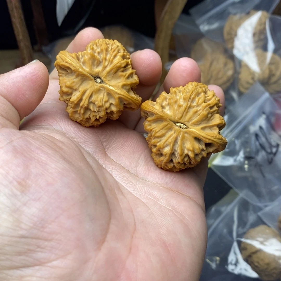 文玩核桃吊坠J***z40尺寸全品无修三角南疆