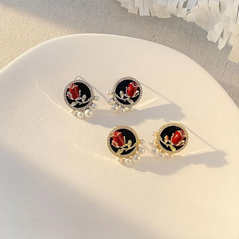 铜合金锆石耳饰 新款时尚锆石高级设计感花朵玫瑰耳钉法式画油宫
