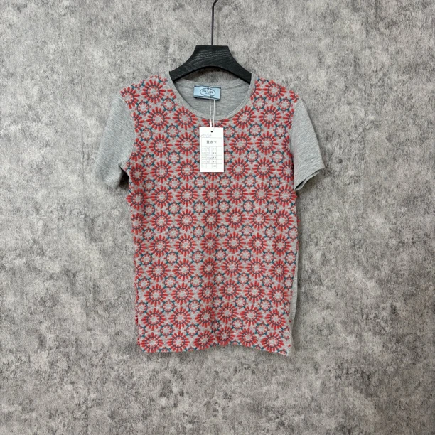 95新 Prada/普拉达 Prada灰色碎花半袖