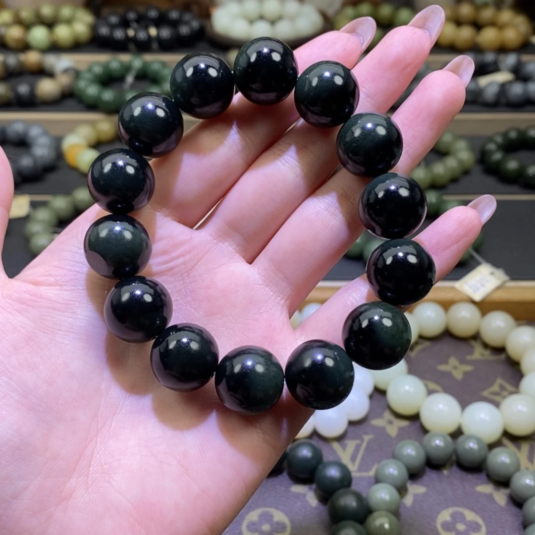 和田玉手串未镶嵌