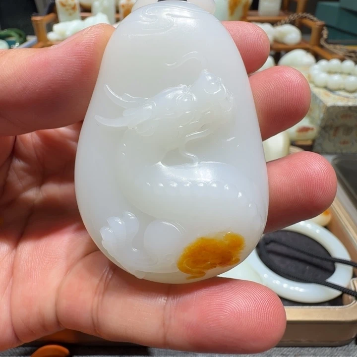 和田玉未镶嵌挂件