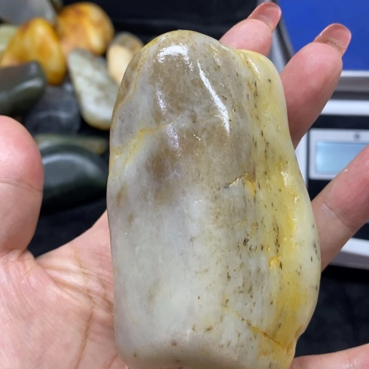 未镶嵌和田玉（糖玉）挂件