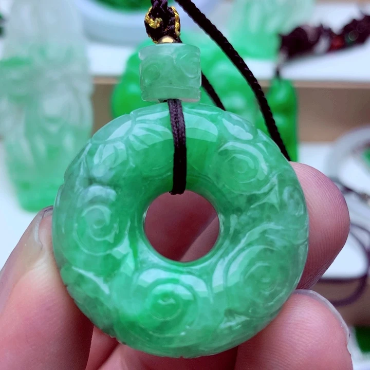 毛衣链未镶嵌翡翠