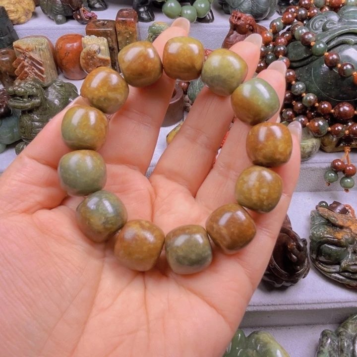 岫岩河磨玉（透闪石质玉）手串未镶嵌苦**啡