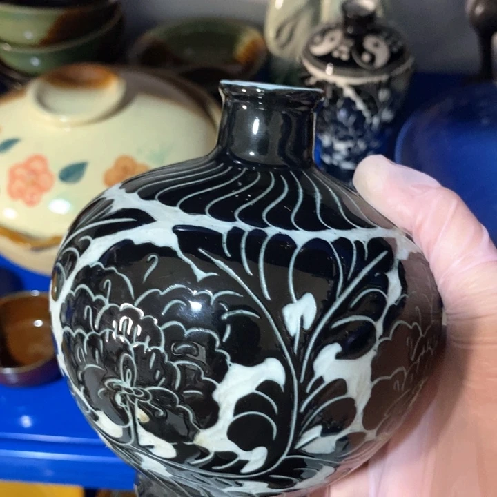 瓷片磁州窑黑刻酒瓶摆件