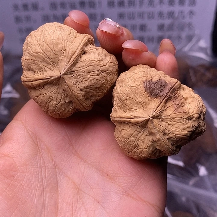 核桃云南野生铁核桃82号40mm