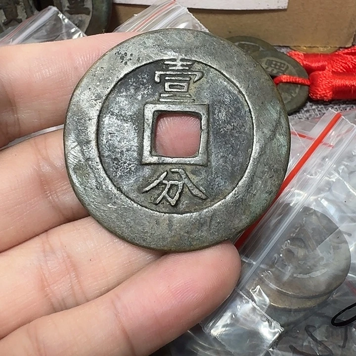 绿***叶铜现代工艺品花钱