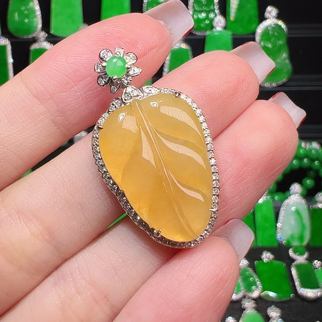 翡翠吊坠(不含链)18K金镶嵌