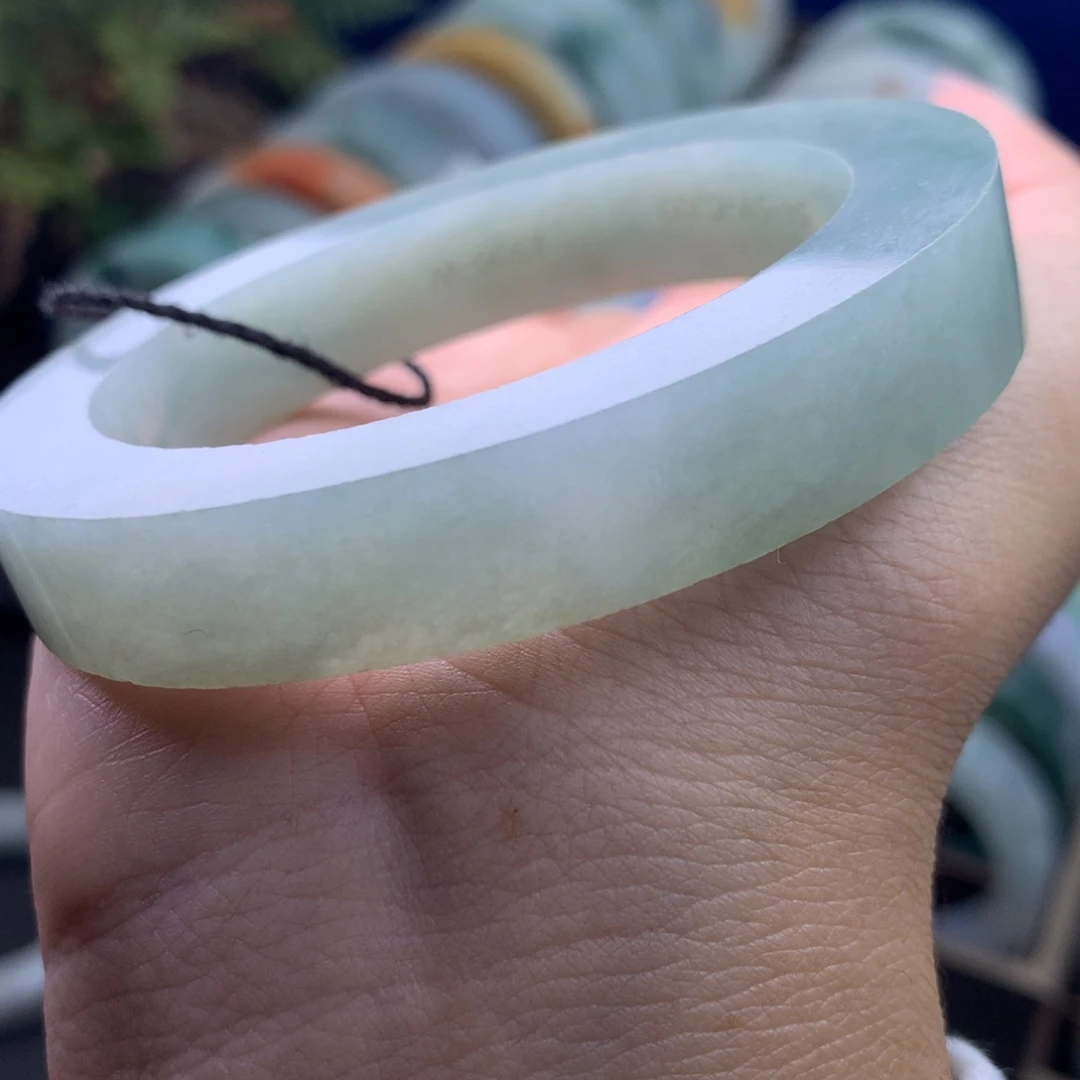 定制翡翠未镶嵌手镯不退不换贵妃