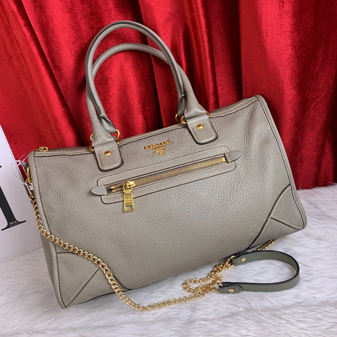 95新 Prada/普拉达 灰色机车包/EE09812028/2028
