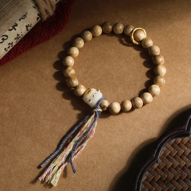 （桃）8mm檀木小猫咪流苏手链