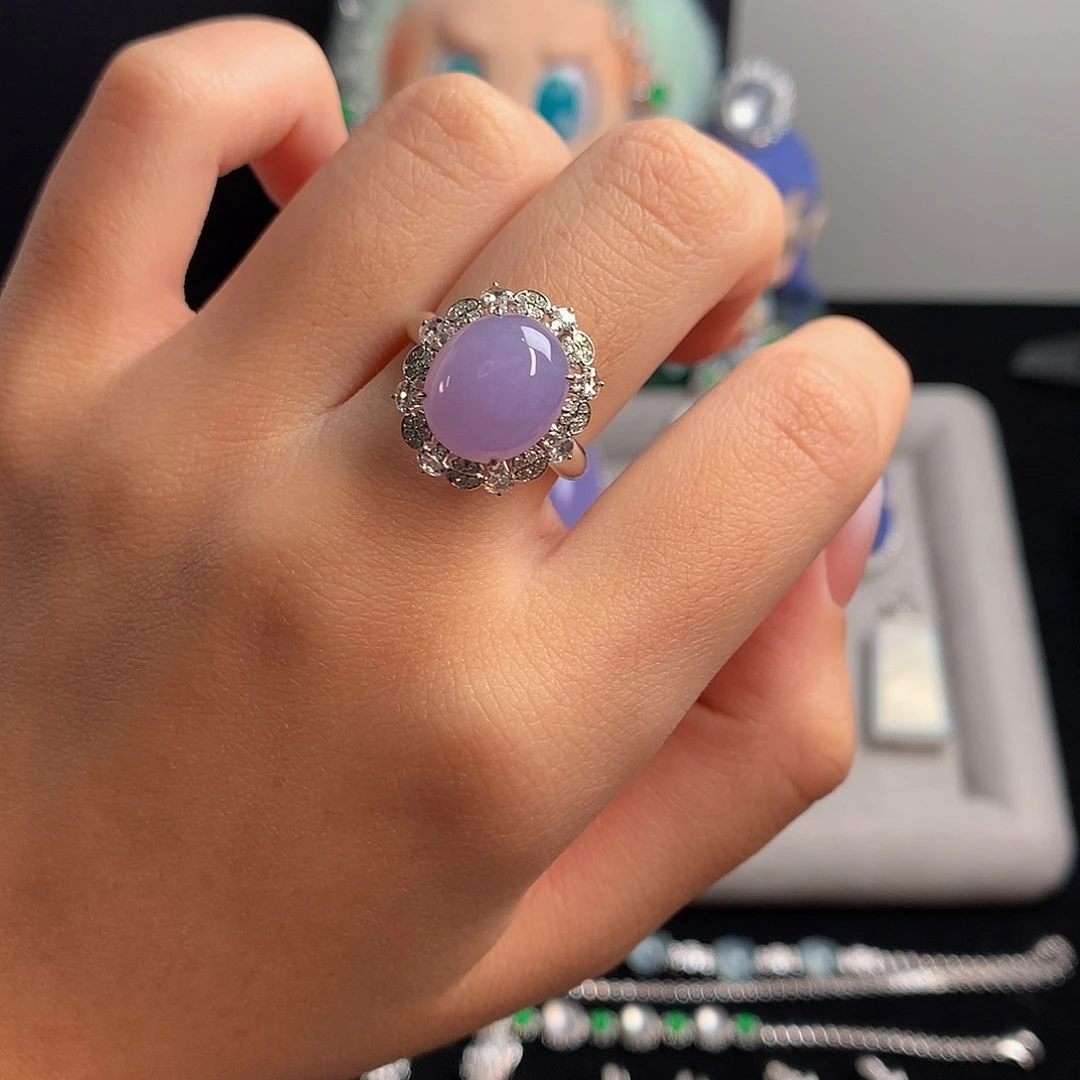 18K金镶嵌戒指翡翠