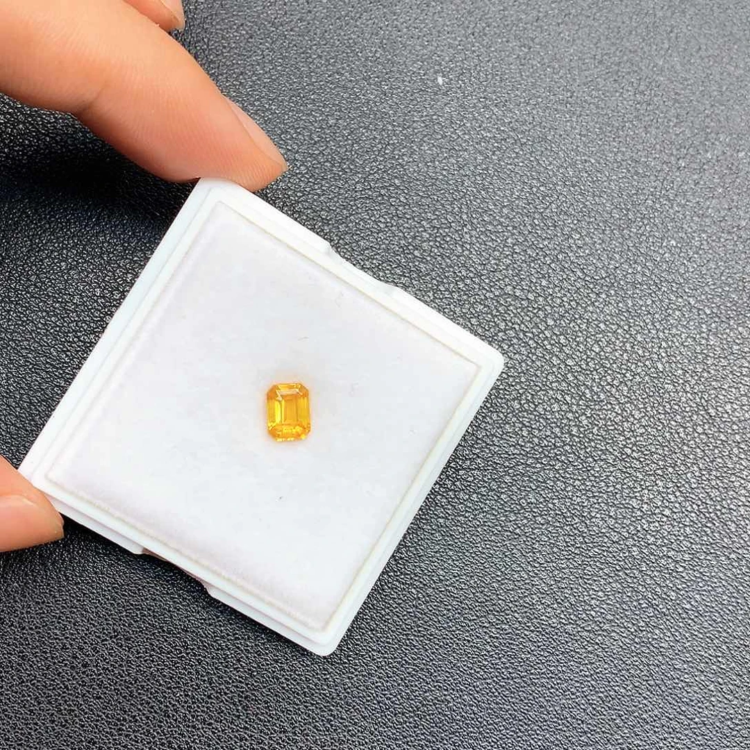 蓝宝石裸石老烧黄蓝宝1.02克拉