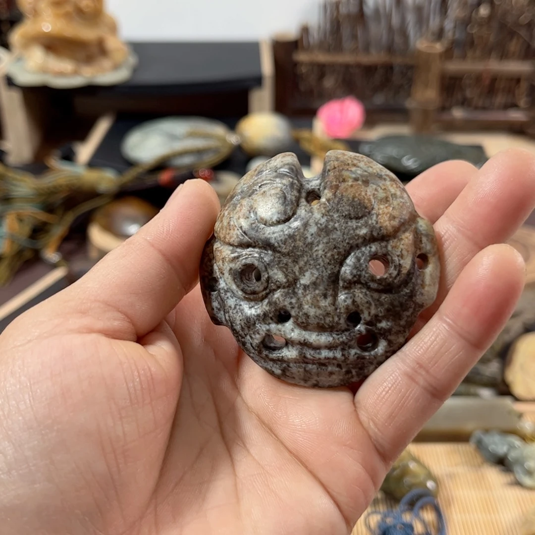 时***人岫岩河磨玉（透闪石质玉）未镶嵌把件