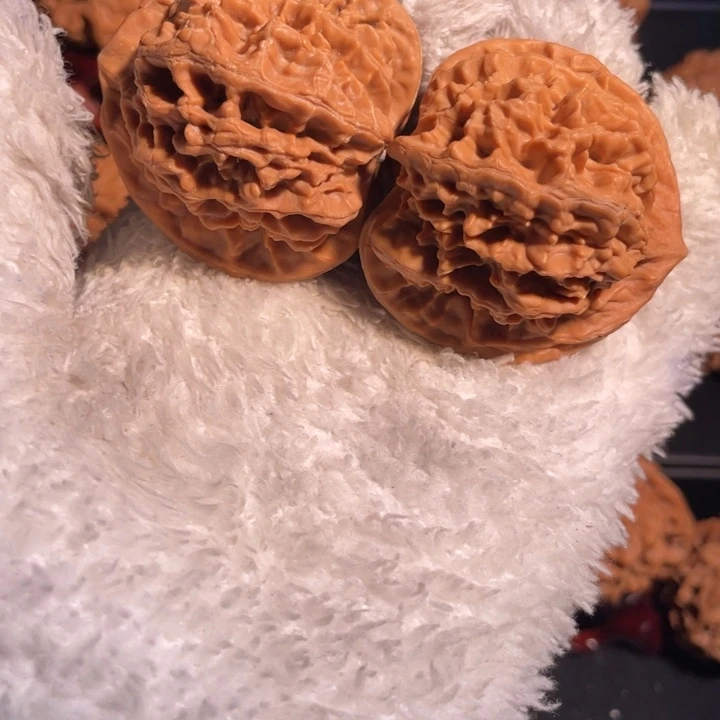 文玩核桃吊坠44官帽