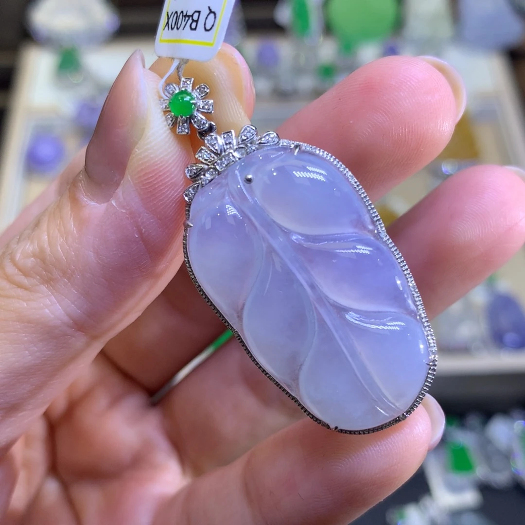 翡翠18K金镶嵌颈饰翡翠