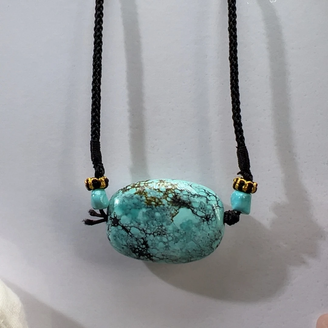 绿松石未镶嵌挂件