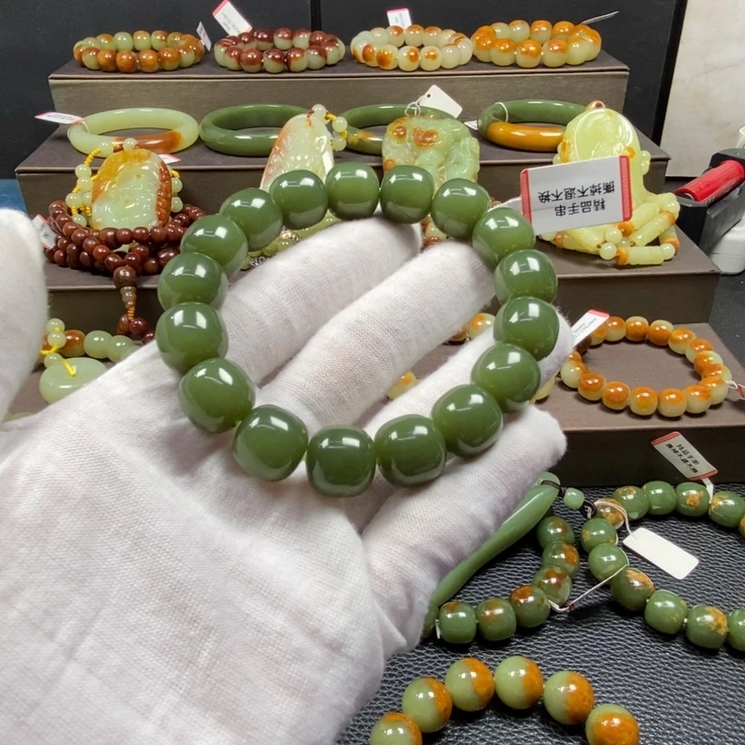 透闪石质玉未镶嵌手链