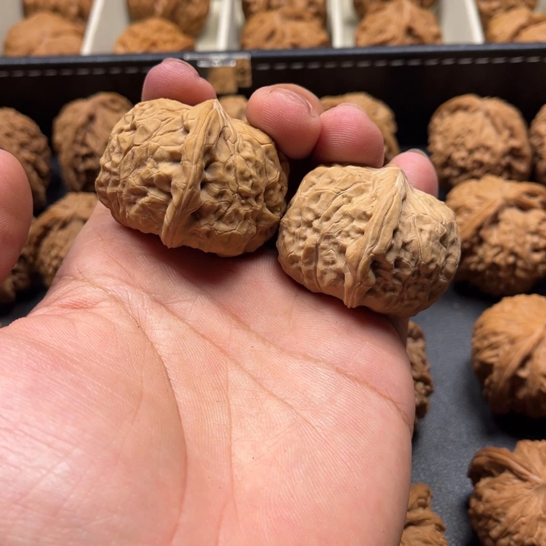 山***程吊坠桃核文玩核桃